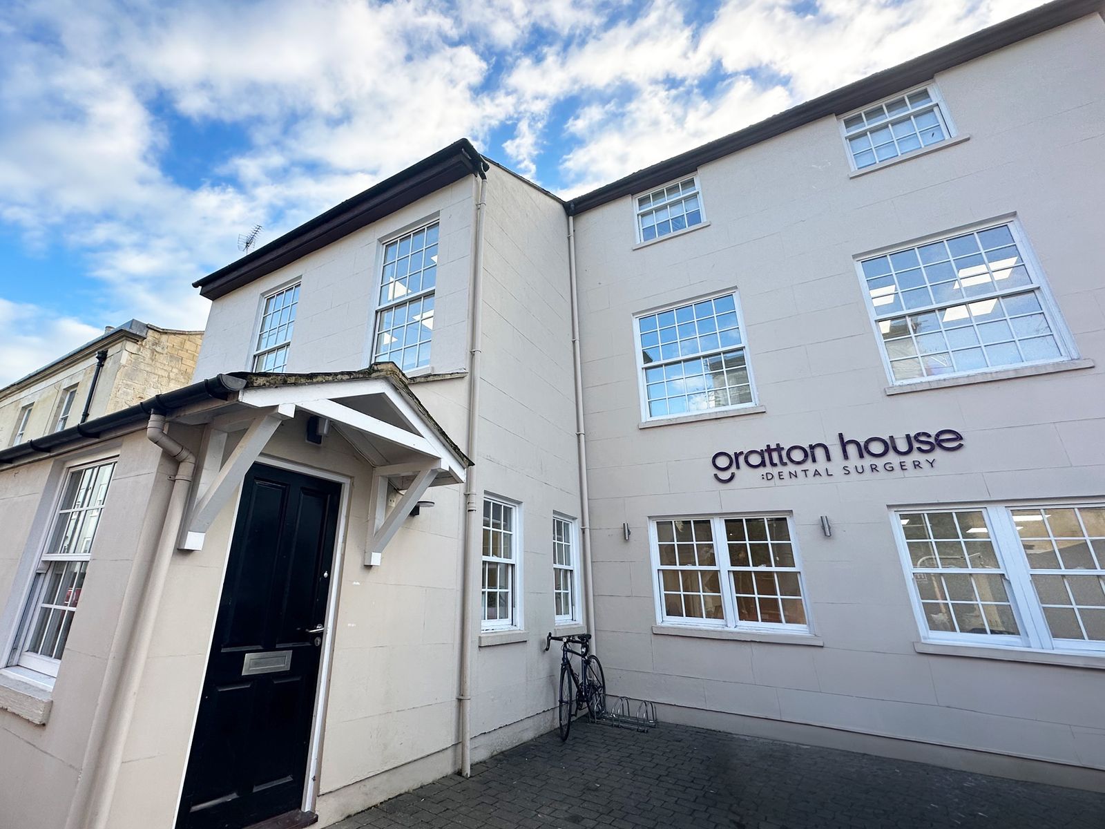 Dentist in Cheltenham Gratton House Dental Surgery